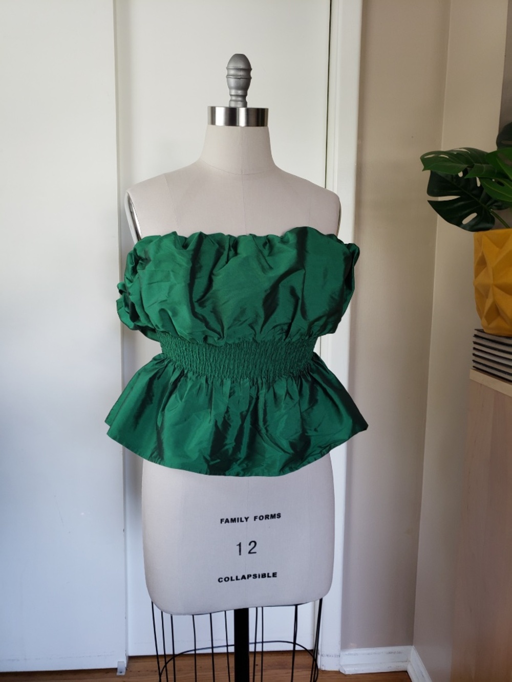 Majorelle Strapless Green Bombshell Size Small